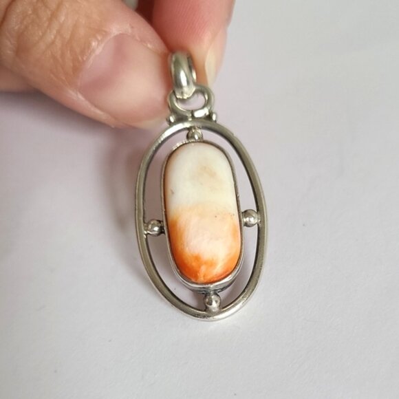 Vintage Boho Sterling Silver Orange Scolecite Gemstone Large Oval Pendant - Picture 5 of 7
